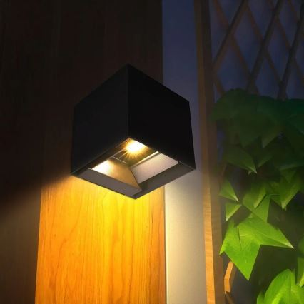 LED solcellsvägglampa med sensor, LED 9W/3,7V, 3000/4000/5000K, IP65, 2600 mAh, svart