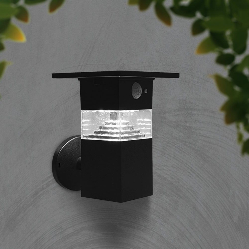 LED solcellsvägglampa med sensor LED/2,5W/3,7V IP54 3000K 2200 mAh