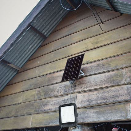 LED Solarlampa LED/10W/3,7V IP65 4000K 8000 mAh svart + fjärrkontroll