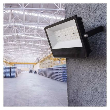LED strålkastare AVENO LED/48W/230V 4000K 7200 lm IP66 svart