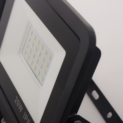 LED-strålkastare med sensor LED/20W/230V IP65