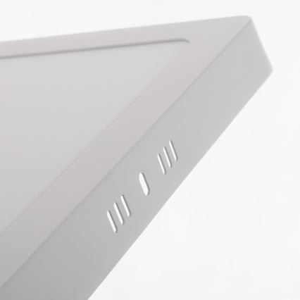 LED Takbelysning LED/24W/230V 6000K