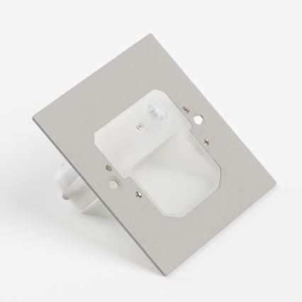 LED-trapparmatur med rörelse- och skymningssensor LED/1,5W/230V 3000/4000/6000K vit