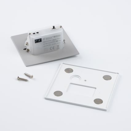 LED-trapparmatur med rörelse- och skymningssensor LED/1,5W/230V 3000/4000/6000K vit