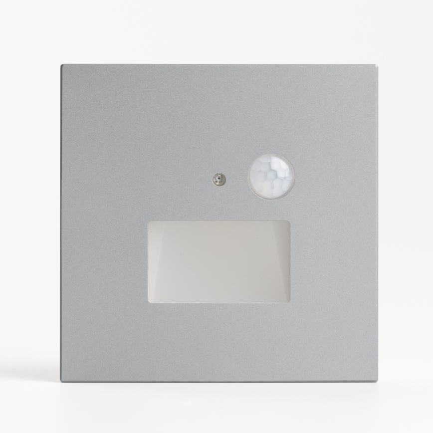 LED trapparmatur med rörelse- och skymningssensor LED/1,5W/230V 3000/4000/6500K silver