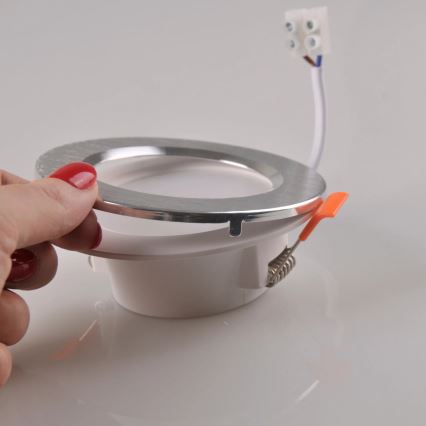 LED upphängd takbelysning ZOE LED/4,8W/230V silver