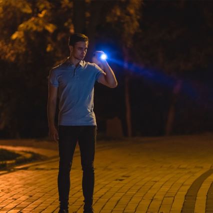 LED Uppladdningsbar ficklampa USB LED/10W/5V IP54 2000 mAh 1000 lm