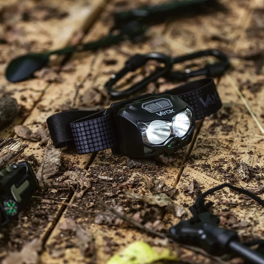 LED Dimbart uppladdningsbart pannlampa med sensor och rött ljus 2xLED/5W/5V/3xAAA IP65 500 lm 1200 mAh