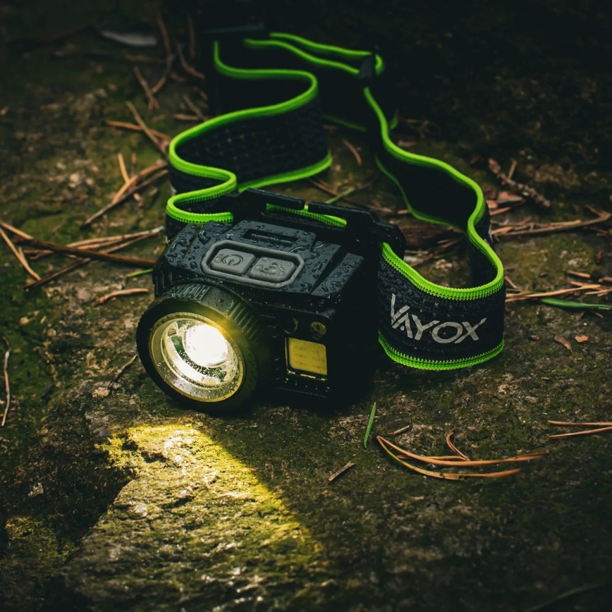 LED-dimbar uppladdningsbar pannlampa med sensor och rött ljus LED/6W/5V/3xAAA IP66 500 lm 1200 mAh