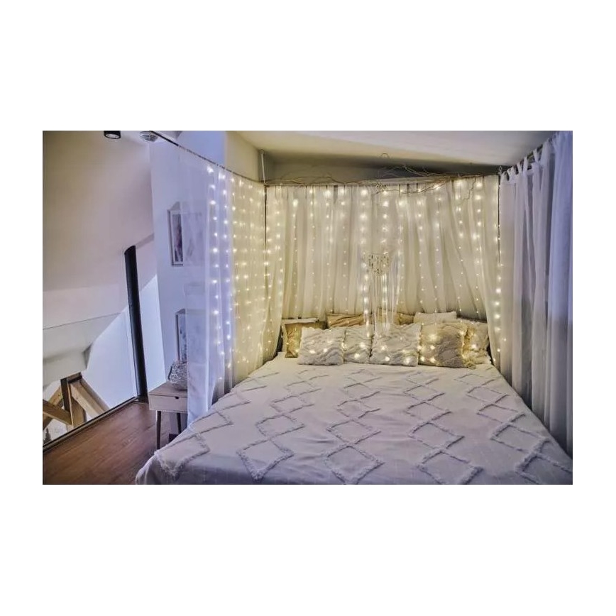 LED utomhus julslinga 300 LED/8 funktioner 5,9 m IP44 varmvit