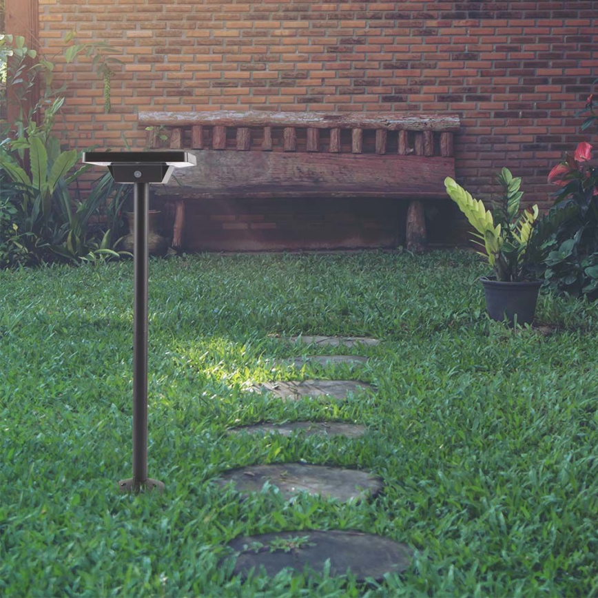 LED utomhus solcellslampa 2i1 LED/2W/3,7V IP65 3000/4000/6500K 2600 mAh