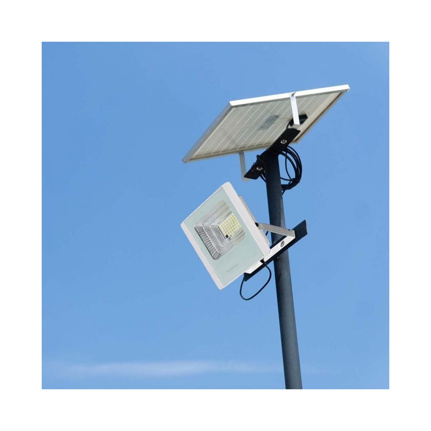 LED Utomhus solreflektor LED/12W/3,2V IP65 6400K 20000 mAh + fjärrkontroll