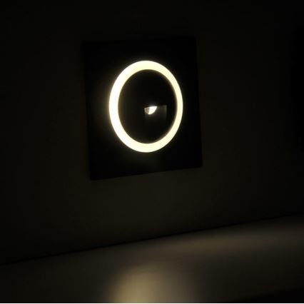 LED Utomhus Trappljus Q2 LED/3W/230V IP44