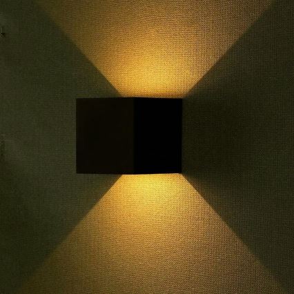 LED Utomhusvägglampa LED/5W/230V 4000K IP65 svart