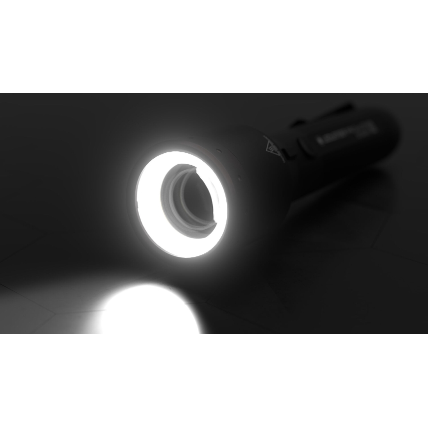 Ledlenser P9R Core - dimbar uppladdningsbar LED-ficklampa 4800 mAh IP68 1000 lm 20 h