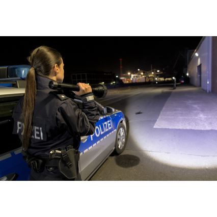 Ledlenser X21R – dimbar uppladdningsbar LED-ficklampa, 5000 mAh, IP54, 5000 lm, 40 h
