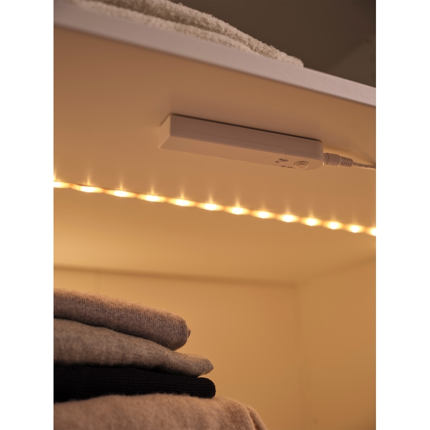 Ledvance - LED-remsa med rörelsesensor FLEX 2m LED/3,6W/4xAA