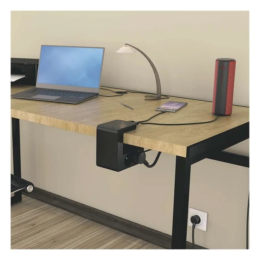 Legrand 050412 - Förlängningssladd med strömbrytare för bords 4Z Typ E + 2x USB-A 1,5m svart