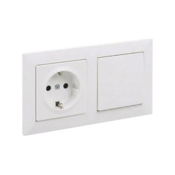 Legrand - Enpolig strömbrytare nr 1 och SCHUKO-uttag med ram SUNO 250V vit