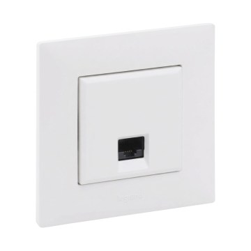 Legrand - Ethernetuttag RJ45 med ram NILOE STEP vit