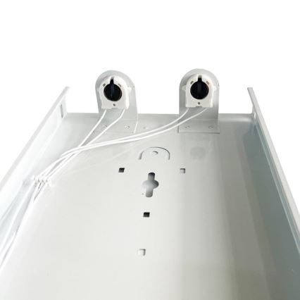 Lysrörsbelysning 2xG13/18W/230V 124 cm