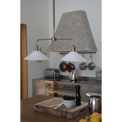 Markslöjd 109160 - Taklampa VELA på stång 2xE27/60W/230V vit/mässing