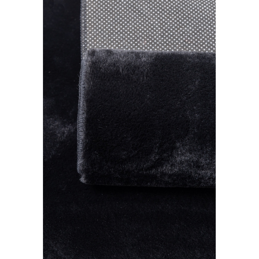Matta RABBIT-FOX 120x160 cm svart