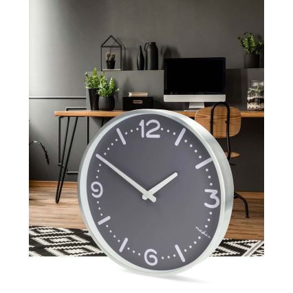 Väggklocka Ø 30,5 cm, mattkrom, drivs av 1 x AA-batteri