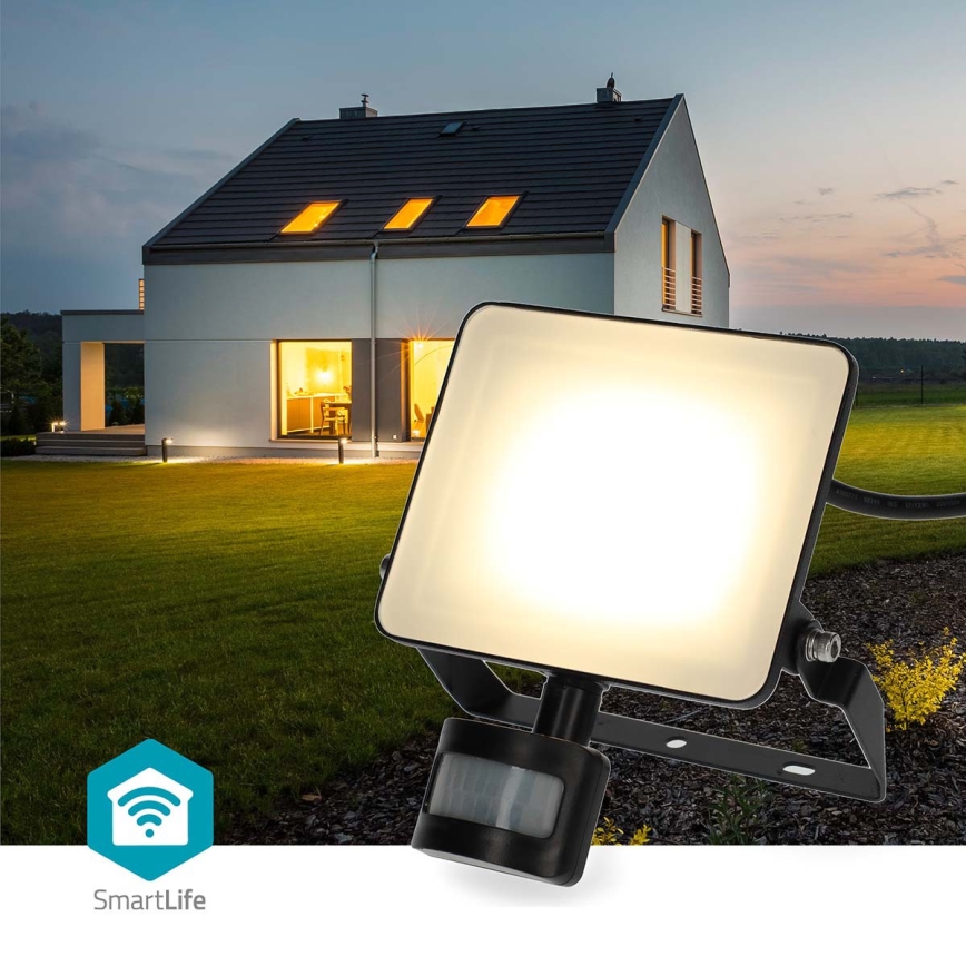 Dimbart LED-strålkastare med rörelsesensor för vägguttag SmartLife LED/20W/230V 3000-6500K IP44 Wi-Fi