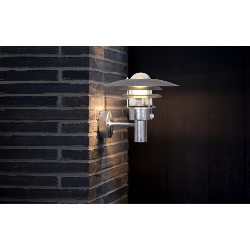 Nordlux - Utomhus väggarmatur med sensor LONSTRUP 1xE27/60W/230V IP44 silver