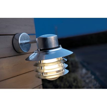 Nordlux - Utomhus vägglampa VEJERS 1xE27/60W/230V IP54 silver