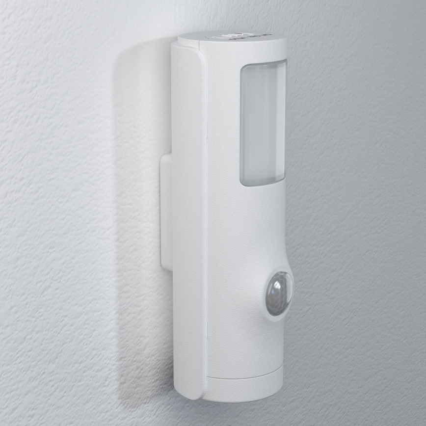 Osram - LED-orienteringslampa med rörelse- och skymningssensor NIGHTLUX LED/0,35W/3xAAA IP54 vit