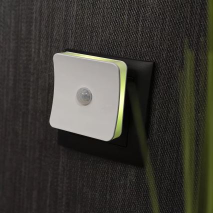 Osram - LED RGB nattlampa för vägguttag med sensor LUNETTA LED/0,3W/230V