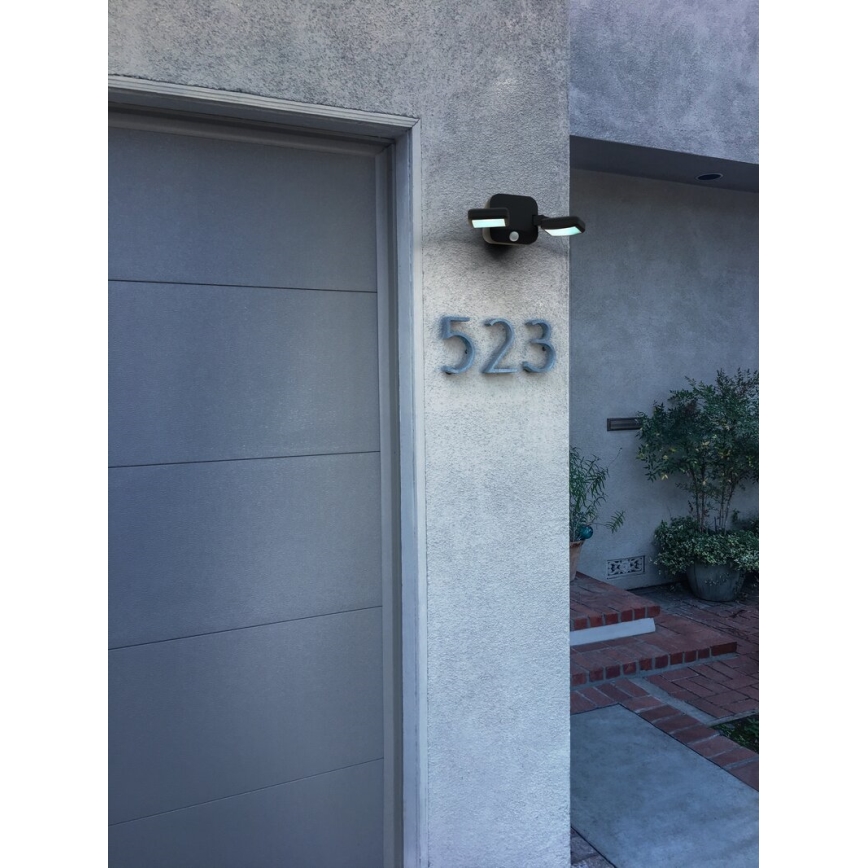 Osram - LED väggstrålkastare för utomhusbruk med sensor BATTERY 2xLED/5W/4xD IP54