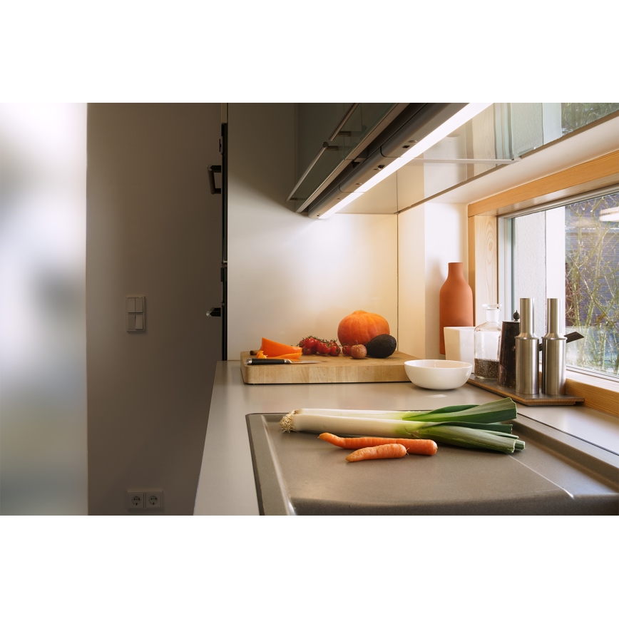 Osram - LINEAR underbyggd LED-armatur, 6 W, 230 V, 3000 K, 37 cm, silver