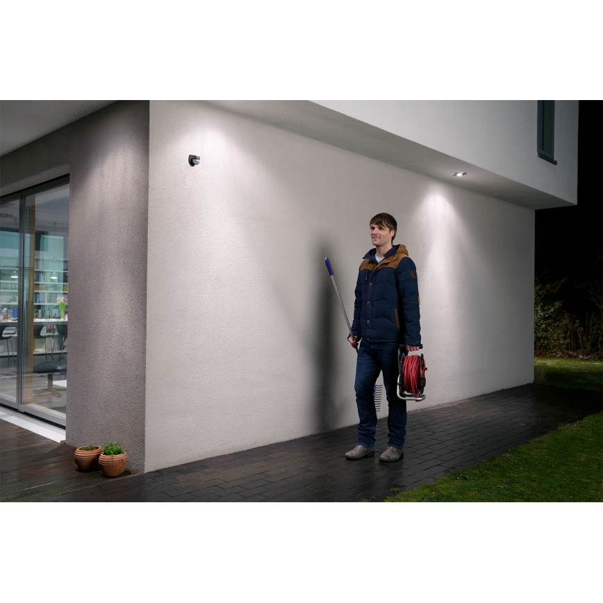 Osram - Utomhus infraröd rörelsesensor 230 V, IP44, svart