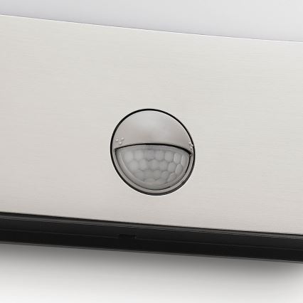 Philips 17274/47/16 – LED Utomhusbelysning  med sensor RACCOON 1×LED/3W IP44