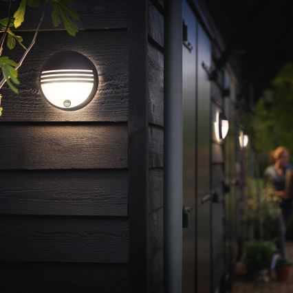 Philips - LED utomhusväggarmatur med rörelsesensor LED/6W/230V IP44