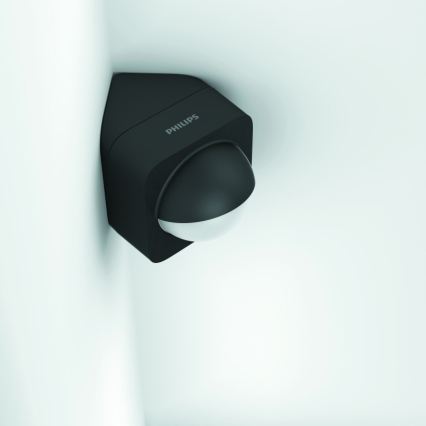 Philips - Hue FLUX LED RGBW dimbar utomhusremsa 5 m LED/30 W/230 V 2200–6500 K IP67 + rörelsesensor