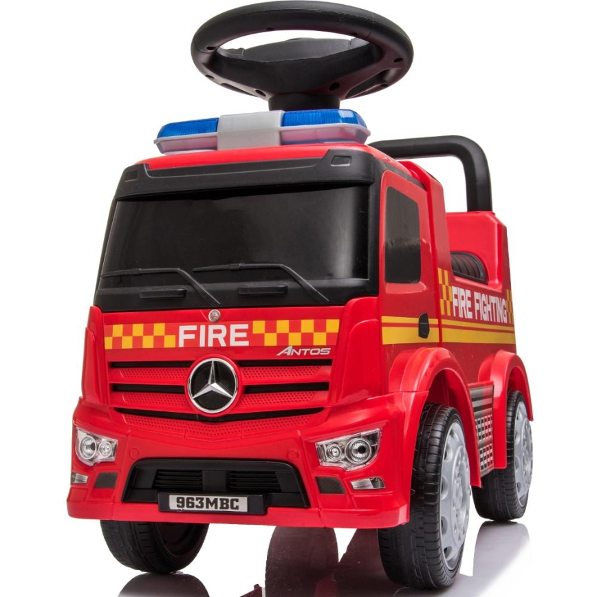 Push bil Mercedes Brandbil 2xAA röd