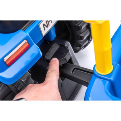 Push bil NEW HOLLAND 2xAA blå/svart