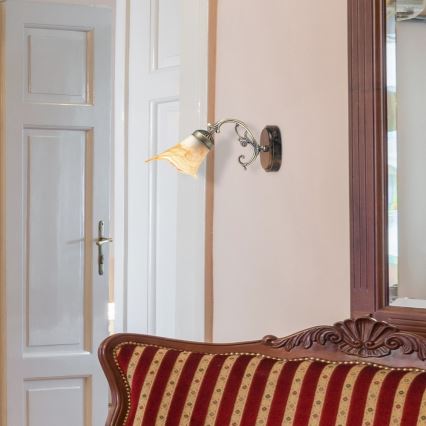 Rabalux - Vägglampa 1xE14/40W/230V valnöt