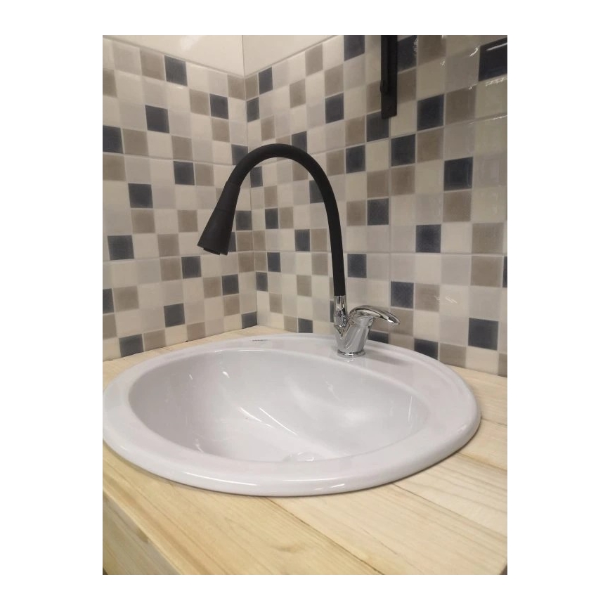 RAV Slezák SA006.0/13 - Köksblandare med flexibel kranpip SAZAVA 35,6 cm svart/blank krom