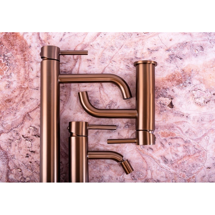 REA-B1112 - Tvättställsblandare LUNGO 16,5 cm borstad koppar