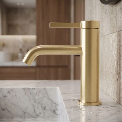 REA-B6533 - Tvättställsblandare RIVO 16,5 cm borstat guld