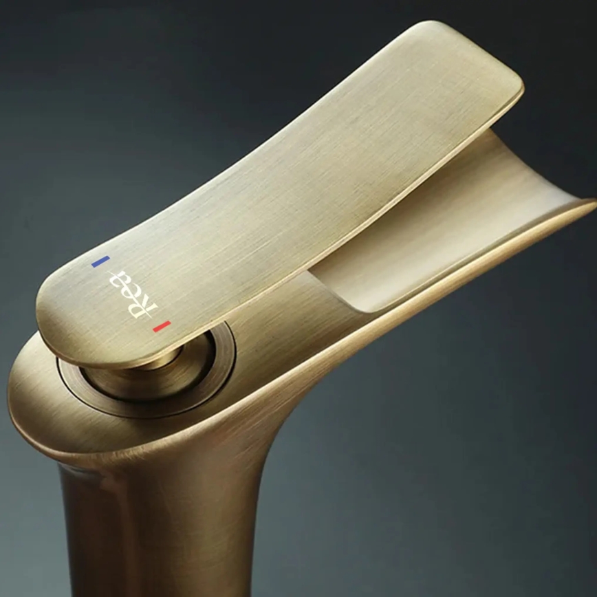 REA-B8120 - Tvättställsblandare LAGUNA 30 cm borstad guld