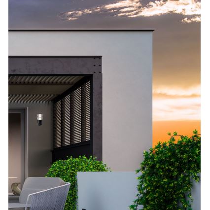 Redo 90204 - Vägglampa för utomhusbruk TRITON 1xE27/28W/230V IP54 svart