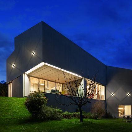 Redo 90500 - LED vägglampa för utomhusbruk MILESTONE 4xLED/3W/230V IP54 antracit