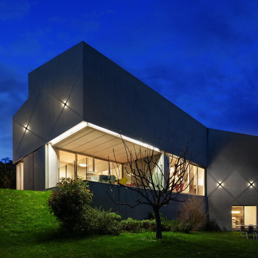 Redo 90500 - LED vägglampa för utomhusbruk MILESTONE 4xLED/3W/230V IP54 antracit