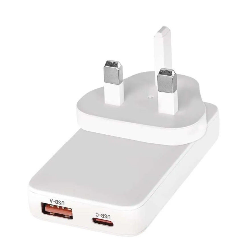 Reseadapter med utbytbara USB-kontakter GaN 100-250V